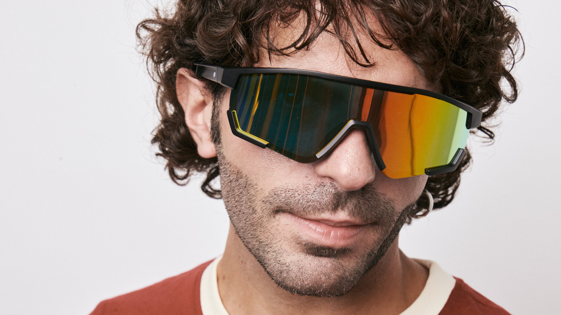 🎶  La guía esencial de lentes para festivales: destaca con estilo donde vayas